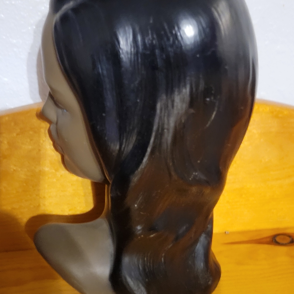 Antique Marwal Hula Lady Bust - Picture 3 of 6